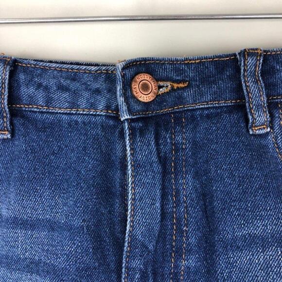 3/$30 Noisy May Mom Shorts - M - Picture 3 of 5